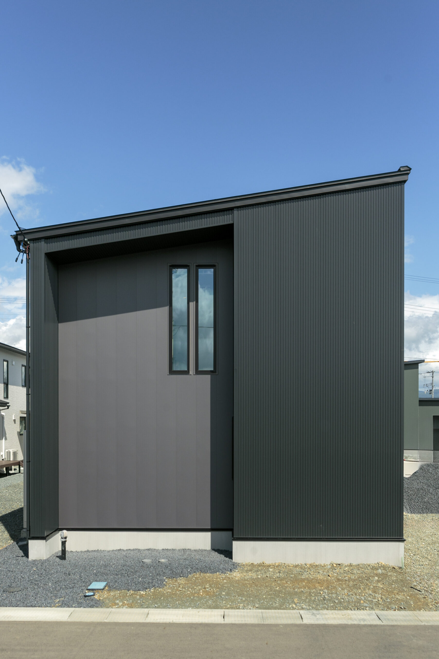 すっきりとした余白のある暮らしを叶えた住まい【295】